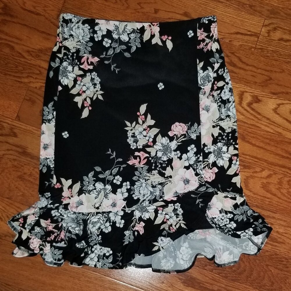 Cute Latin skirt, M, EUC - Picture 1 of 8